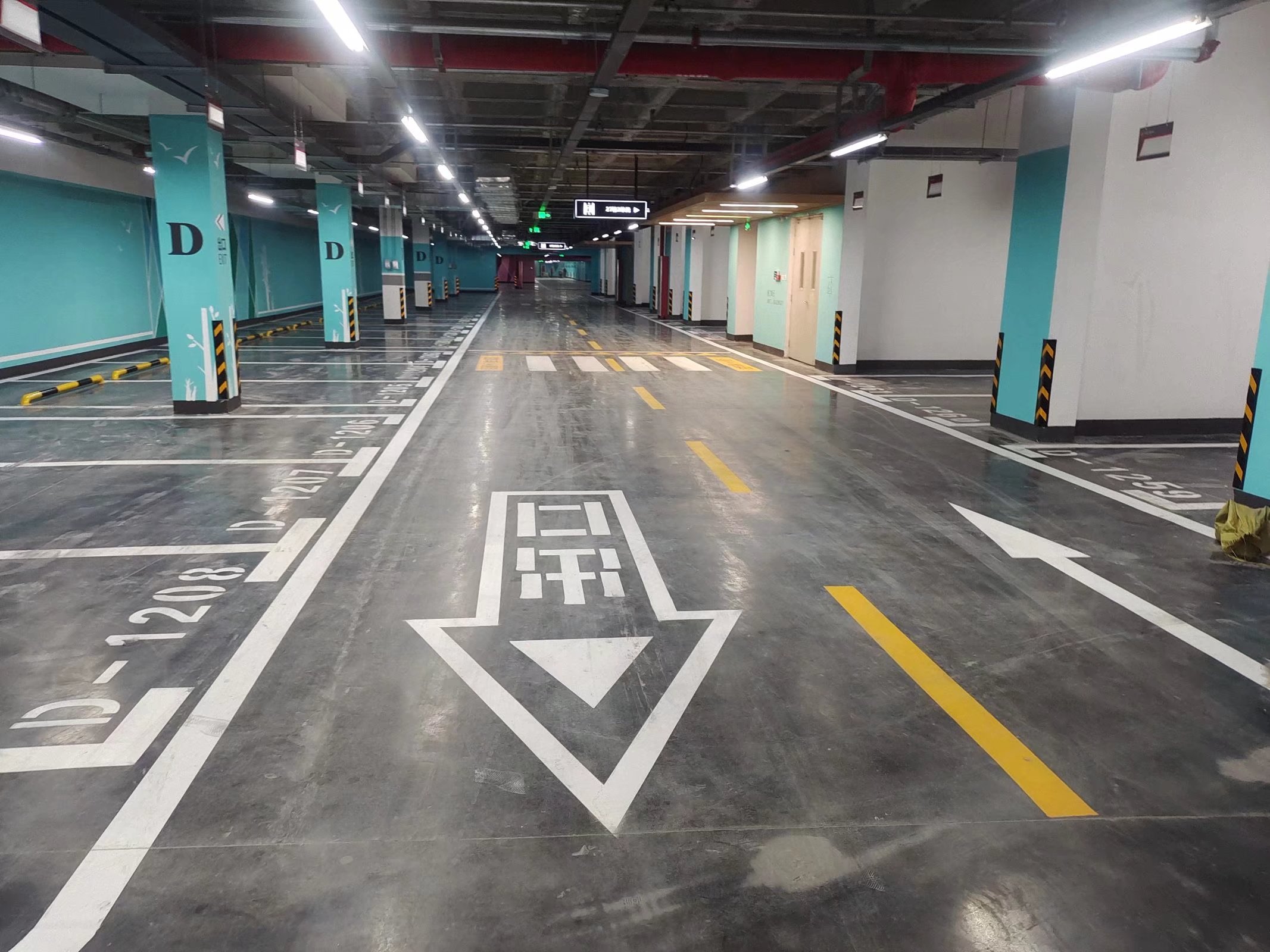 天津武清區(qū)商場(chǎng)車庫墻面彩繪施工 車庫墻面分區(qū)標(biāo)識(shí)廠商