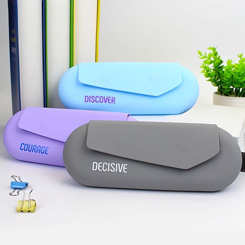 QS-2027 magnetic simple silicone pencil bag