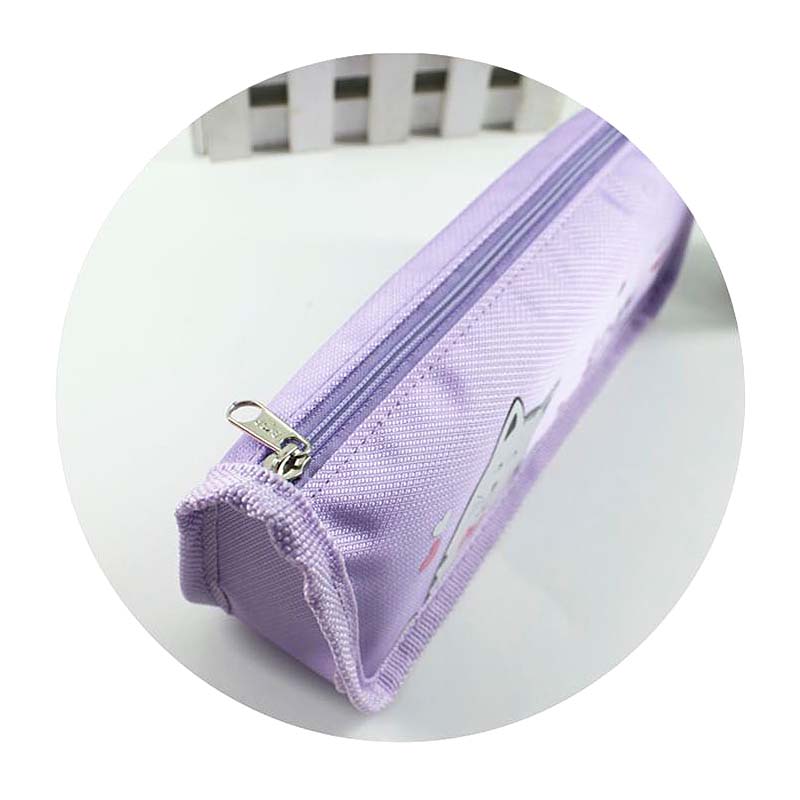 JS-8026 Playing Cat Pencil Bag